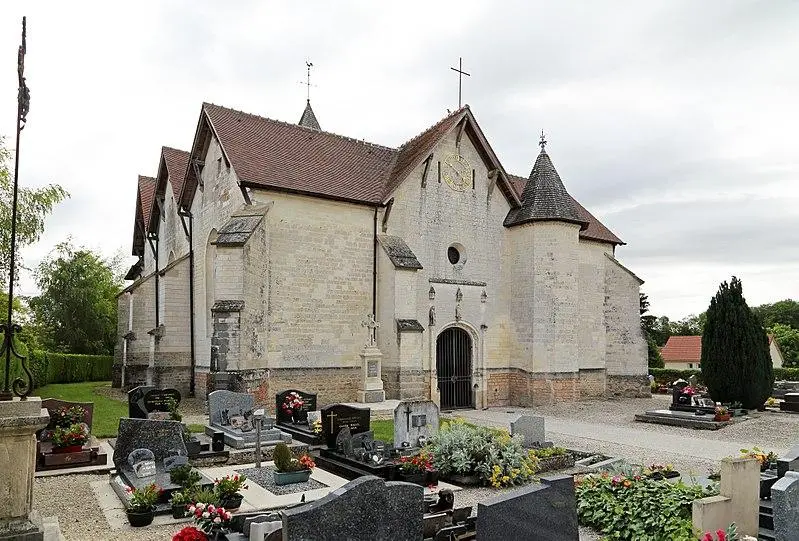 Foto von Saint-Julien Church - Marc Ryckaert - © Creative Commons (https://creativecommons.org/licenses/by-sa/4.0/deed.fr)
