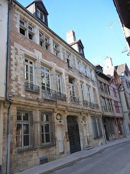 Foto de Hotel Deheles - Javelefran - © Creative Commons (https://creativecommons.org/licenses/by-sa/4.0/deed.fr)