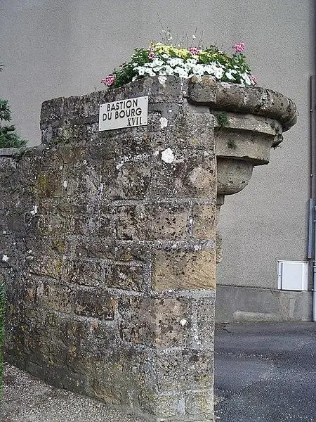 Foto de Antiguas fortificaciones - Adri08 - © Creative Commons (https://creativecommons.org/licenses/by-sa/4.0/deed.fr)