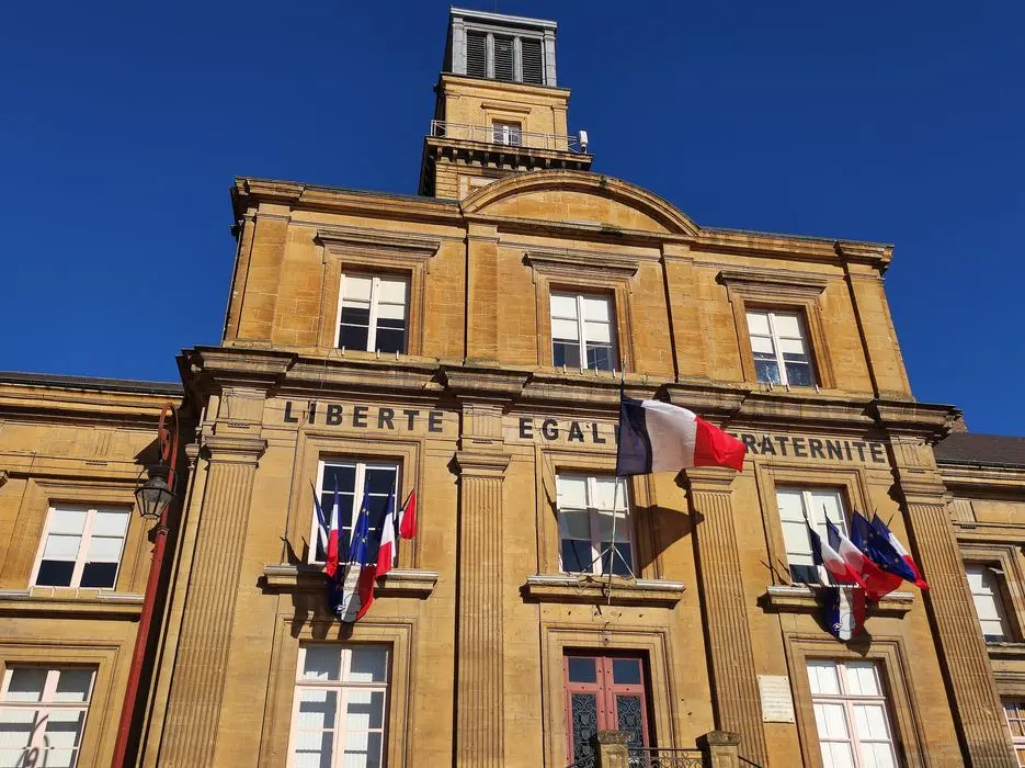 Foto di Edificio - POP Plateforme Ouverte du Patrimoine / Base Mérimée - © Ministère de la Culture (France), Conservation des antiquités et des objets d’art des Ardennes – Tous droits réservés 