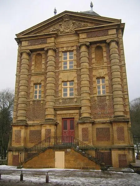 Foto de Old Mill, actualmente museos de Rimbaud y Ardennes - PILOU08 - © Creative Commons (https://creativecommons.org/licenses/by-sa/4.0/deed.fr)