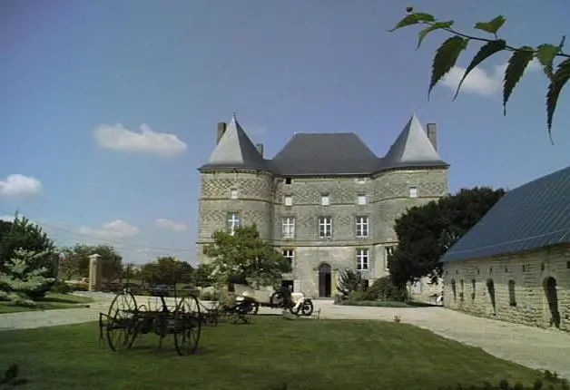 Foto de Castillo - Ruizo - © Creative Commons (https://creativecommons.org/licenses/by-sa/4.0/deed.fr)