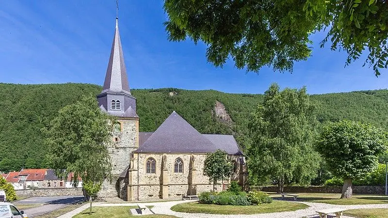 Foto von Saint-Léger Church - Raimond Spekking Descriptionphotographe, wikimédie - © Creative Commons (https://creativecommons.org/licenses/by-sa/4.0/deed.fr)