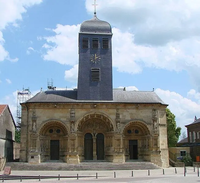 Foto de Iglesia de Santa Maurille - Vassil - © Creative Commons (https://creativecommons.org/licenses/by-sa/4.0/deed.fr)