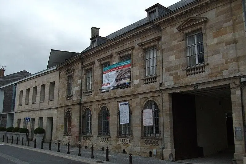 Foto von Gebäude - G.Garitan - © Creative Commons (https://creativecommons.org/licenses/by-sa/4.0/deed.fr)