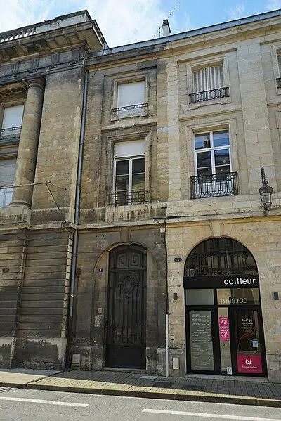 Foto de Edificio - G.Garitan - © Creative Commons (https://creativecommons.org/licenses/by-sa/4.0/deed.fr)