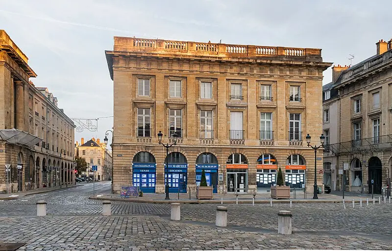 Foto de Edificio - Krzysztof Golik - © Creative Commons (https://creativecommons.org/licenses/by-sa/4.0/deed.fr)