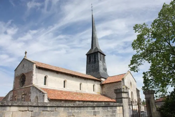Foto von Saint-Maurice Church - Sminiou - © Creative Commons (https://creativecommons.org/licenses/by-sa/4.0/deed.fr)