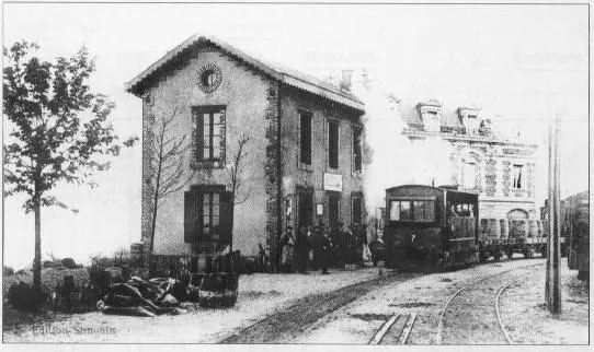Foto von Unterkünfte von Maschinengewehrblöcken, 10 m vom Bahnhof entfernt - Gérald Garitan - © Creative Commons (https://creativecommons.org/licenses/by-sa/4.0/deed.fr)