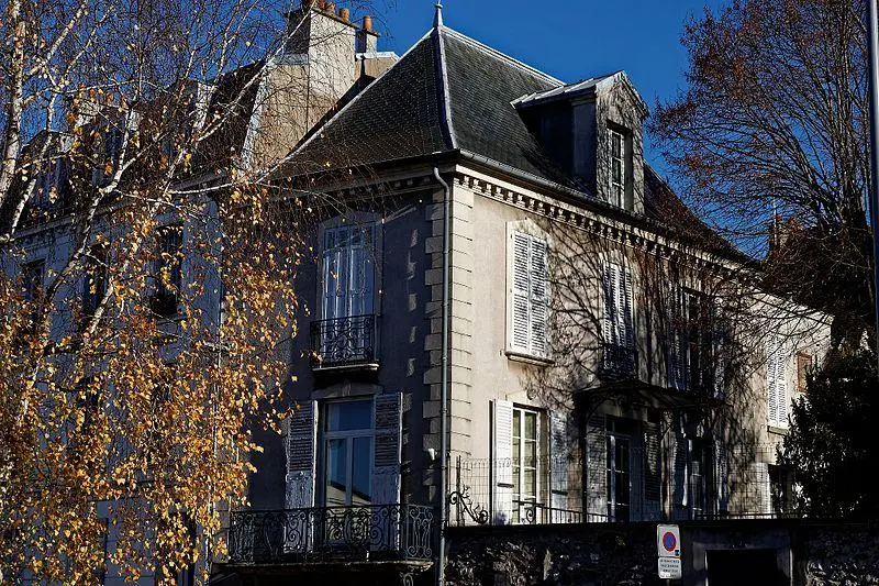 Foto von Presbyterium - Phg94 - © Creative Commons (https://creativecommons.org/licenses/by-sa/4.0/deed.fr)