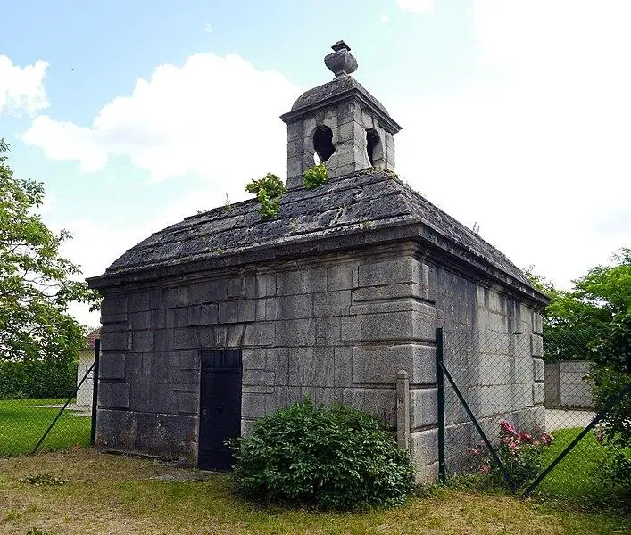 Foto von Aqueduct des Eaux de Rungis (auch in Gemeinden von Fresnes, L'y-Les-Rosen, Cachan, Arcueil, Gentilly und Paris 14) - Poulpy - © Creative Commons (https://creativecommons.org/licenses/by-sa/4.0/deed.fr)