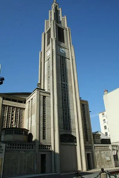 Foto von Kirchen Notre-Dame (Arbeit von Auguste Perret) - Photo : Coyau Bâtiment : Auguste Perret (1874-195 - © Creative Commons (https://creativecommons.org/licenses/by-sa/4.0/deed.fr)