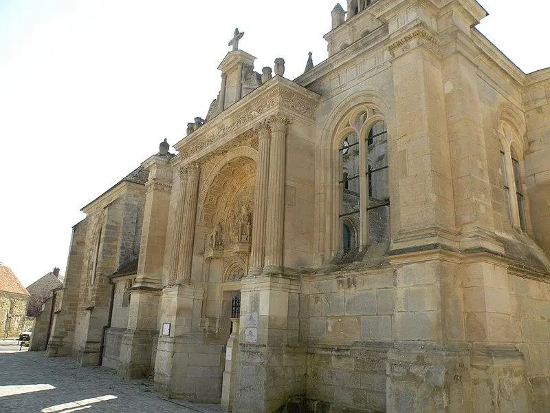 Foto von Alte Kirche - Chatsam - © Creative Commons (https://creativecommons.org/licenses/by-sa/4.0/deed.fr)