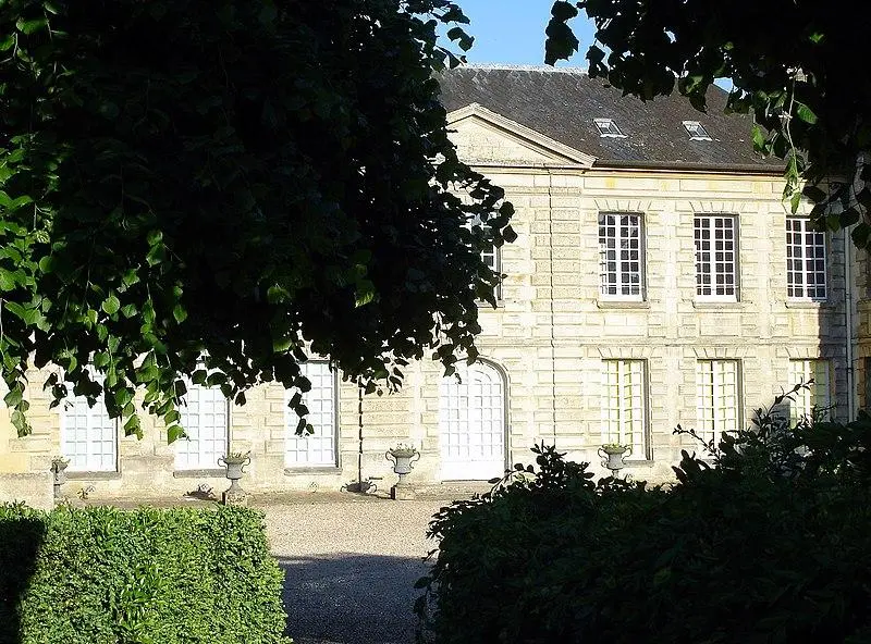 Foto von Schloss - Clicsouris - © Creative Commons (https://creativecommons.org/licenses/by-sa/4.0/deed.fr)