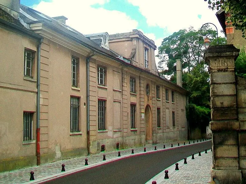 Foto de Dominio del pabellón de Colombe - P.poschadel - © Creative Commons (https://creativecommons.org/licenses/by-sa/4.0/deed.fr)