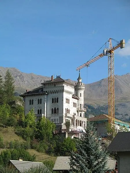 Foto di Castello di Magnans - Twice25 &amp; Rinina25 - © Creative Commons (https://creativecommons.org/licenses/by-sa/4.0/deed.fr)