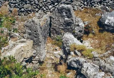 Picture of Graou dolmen - OlivierCorby - © Creative Commons (https://creativecommons.org/licenses/by-sa/4.0/deed.fr)