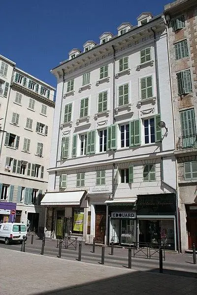 Foto von Gebäude - Rvalette - © Creative Commons (https://creativecommons.org/licenses/by-sa/4.0/deed.fr)