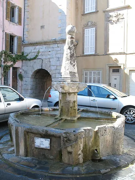Foto de Beffroi (viejo) - SombreSanglier - © Creative Commons (https://creativecommons.org/licenses/by-sa/4.0/deed.fr)