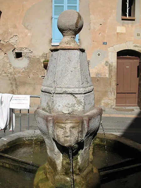 Foto de Fuente pública - SombreSanglier - © Creative Commons (https://creativecommons.org/licenses/by-sa/4.0/deed.fr)