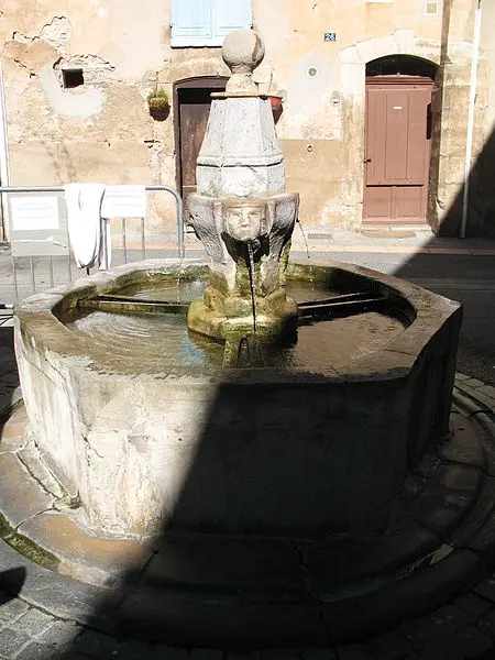 Foto de Fuente pública - SombreSanglier - © Creative Commons (https://creativecommons.org/licenses/by-sa/4.0/deed.fr)