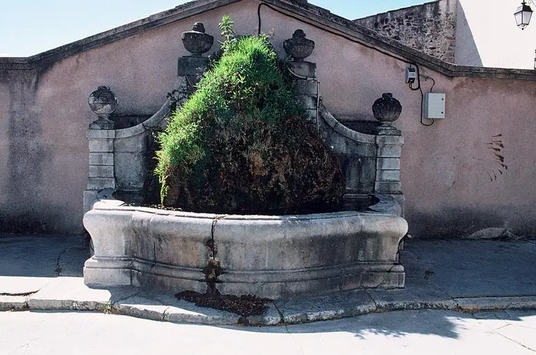 Foto de Fuente de Lavoir - POP Plateforme Ouverte du Patrimoine / Base Mérimée - © Monuments historiques