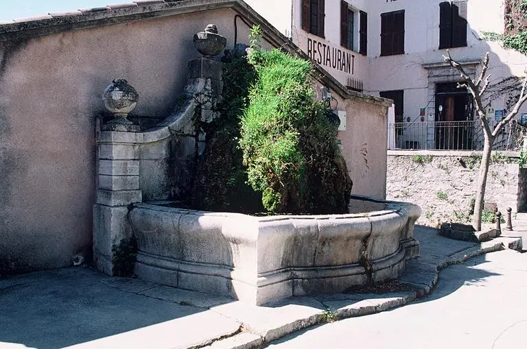 Foto de Fuente de Lavoir - POP Plateforme Ouverte du Patrimoine / Base Mérimée - © Monuments historiques