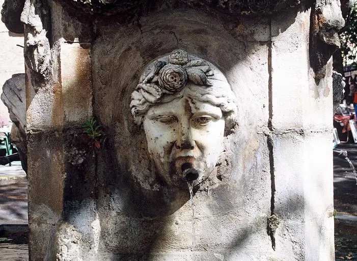 Foto von Brunnen der vier Jahreszeiten - POP Plateforme Ouverte du Patrimoine / Base Mérimée - © Monuments historiques