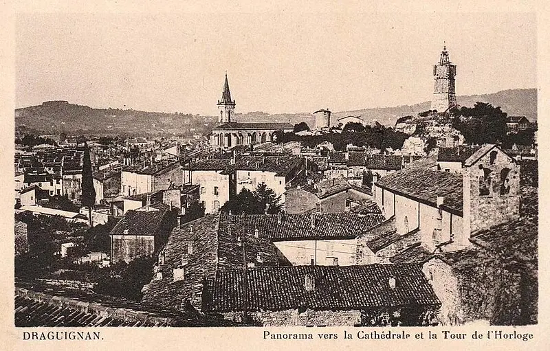 Foto di Orologio - AnonymousUnknown author - © Creative Commons (https://creativecommons.org/licenses/by-sa/4.0/deed.fr)