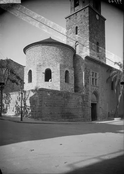 Foto di Cattedrale di Saint-Léonce, Battistero e chiostro - POP Plateforme Ouverte du Patrimoine / Base Mérimée - © Ministère de la Culture (France), Médiathèque du patrimoine et de la photographie, diffusion RMN-GP