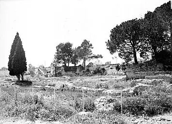 Foto di Teatro romano (resti del vecchio) - POP Plateforme Ouverte du Patrimoine / Base Mérimée - © Ministère de la Culture (France), Médiathèque du patrimoine et de la photographie, diffusion RMN-GP