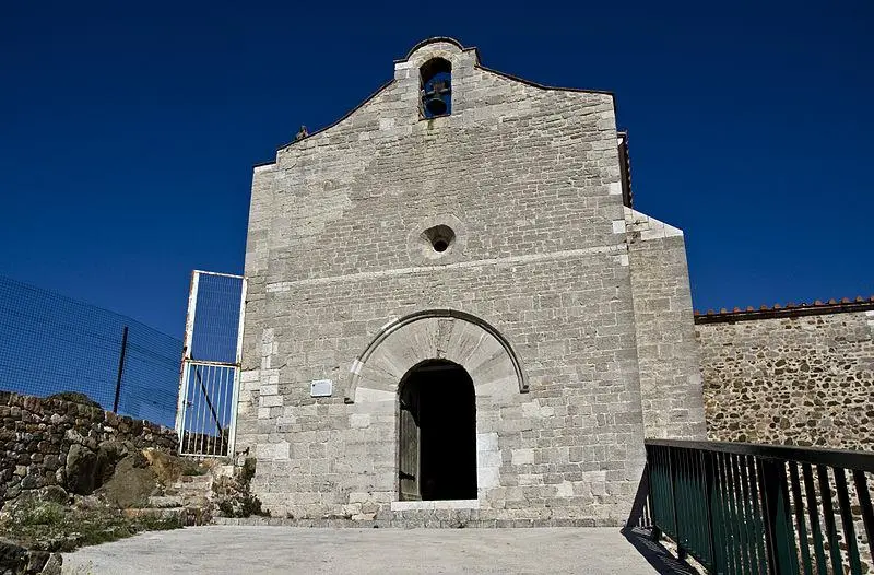 Foto di Cappella in stile romana (vecchia) - Cyphylo - © Creative Commons (https://creativecommons.org/licenses/by-sa/4.0/deed.fr)