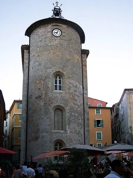 Foto di Cappella di Saint-Blaise chiamata "Tour des Templiers" - Baptiste Rossi - © Creative Commons (https://creativecommons.org/licenses/by-sa/4.0/deed.fr)
