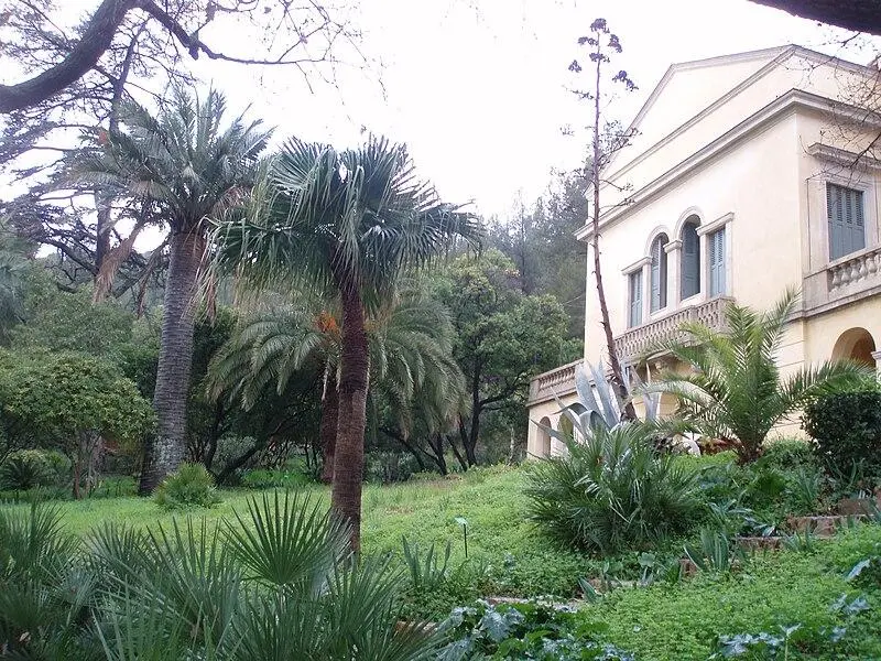 Foto di Proprietà nota come Pianificatore di Costebelle - Jigsaww - © Creative Commons (https://creativecommons.org/licenses/by-sa/4.0/deed.fr)