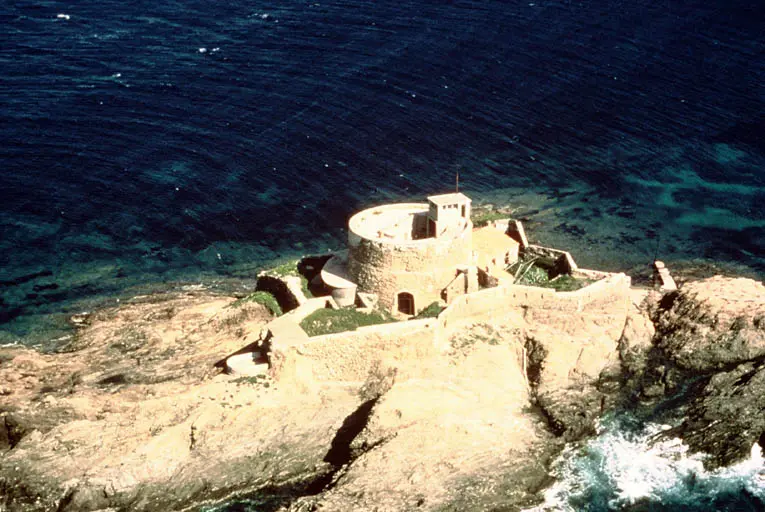 Foto di Fort della piccola aragosta - POP Plateforme Ouverte du Patrimoine / Base Mérimée - © Monuments historiques