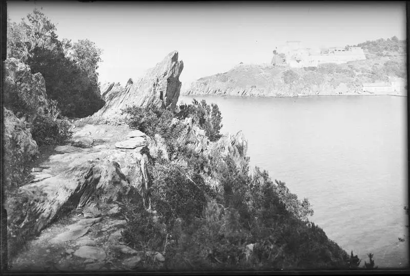 Foto di Château Dit Fort du Moulin - POP Plateforme Ouverte du Patrimoine / Base Mérimée - © Ministère de la Culture (France), Médiathèque du patrimoine et de la photographie, diffusion RMN-GP