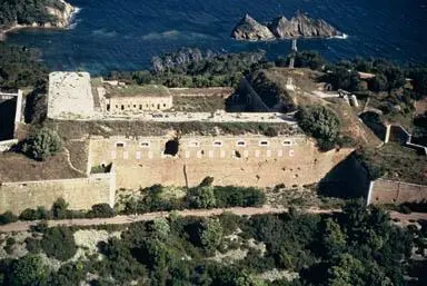 Foto di Forte dall'eminenza - Tony547 - © Creative Commons (https://creativecommons.org/licenses/by-sa/4.0/deed.fr)