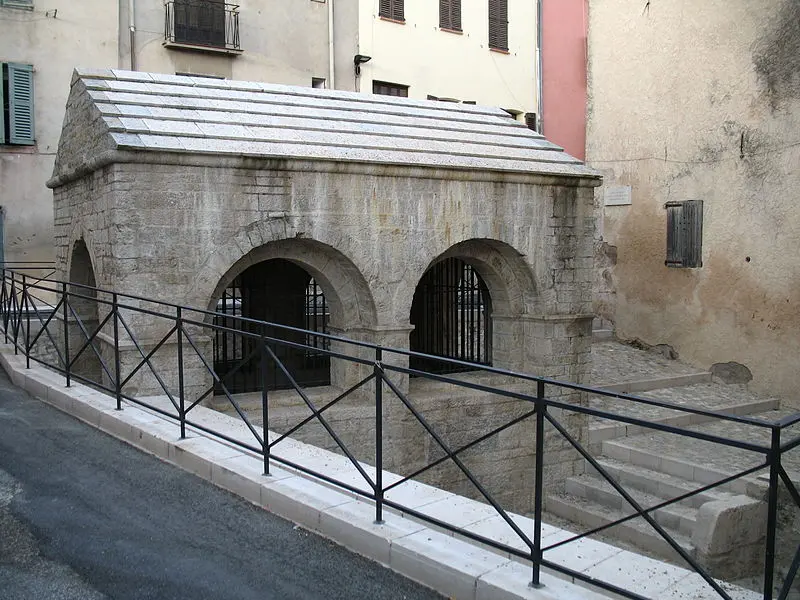 Picture of Moorish baths - SombreSanglier - © Creative Commons (https://creativecommons.org/licenses/by-sa/4.0/deed.fr)