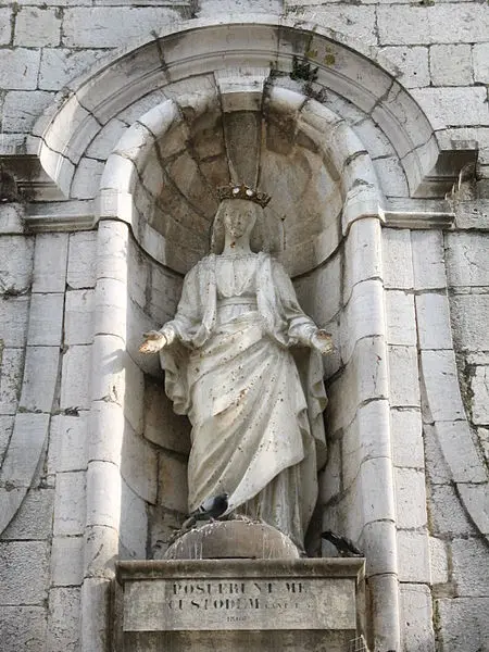 Foto di Chiesa collegiata di Saint-Martin - SombreSanglier - © Creative Commons (https://creativecommons.org/licenses/by-sa/4.0/deed.fr)