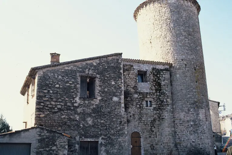 Foto di Castelet (vecchio) con la sua così chiamata Charles Quint Tower - POP Plateforme Ouverte du Patrimoine / Base Mérimée - © Monuments historiques