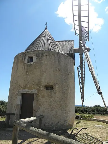 Foto von Windmühle - ROCHAT PATRICE - © Creative Commons (https://creativecommons.org/licenses/by-sa/4.0/deed.fr)