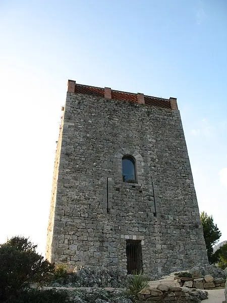 Foto di VILLAGE -Chiamata tour - SombreSanglier - © Creative Commons (https://creativecommons.org/licenses/by-sa/4.0/deed.fr)