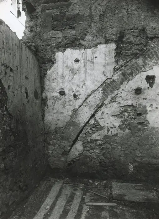 Foto de Edificios alrededor de la antigua iglesia clasificada - POP Plateforme Ouverte du Patrimoine / Base Mérimée - © Ministère de la Culture (France), Médiathèque du patrimoine et de la photographie, tous droits réservés