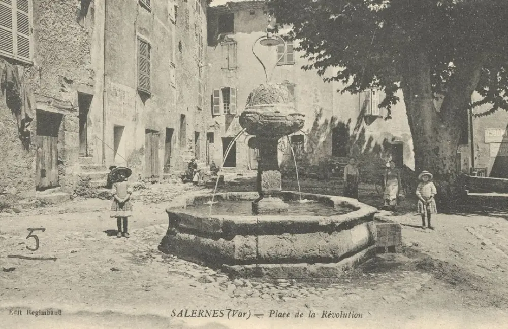 Foto de Fuente - POP Plateforme Ouverte du Patrimoine / Base Mérimée - © Ministère de la Culture (France), Médiathèque du patrimoine et de la photographie, tous droits réservés
