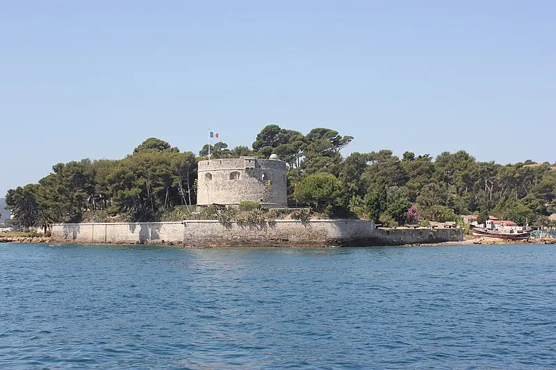 Foto di Balaguaier Fort - Greg68m - © Creative Commons (https://creativecommons.org/licenses/by-sa/4.0/deed.fr)