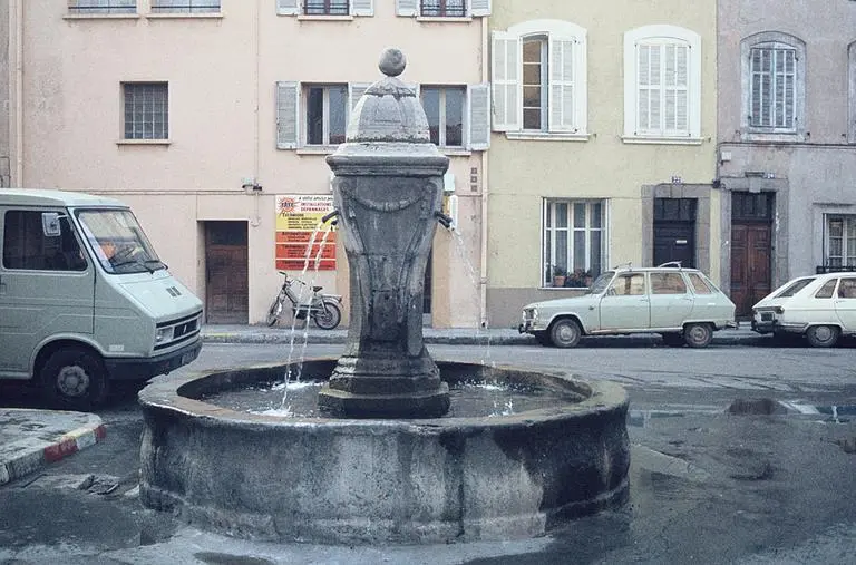 Foto di Fontana - POP Plateforme Ouverte du Patrimoine / Base Mérimée - © Monuments historiques