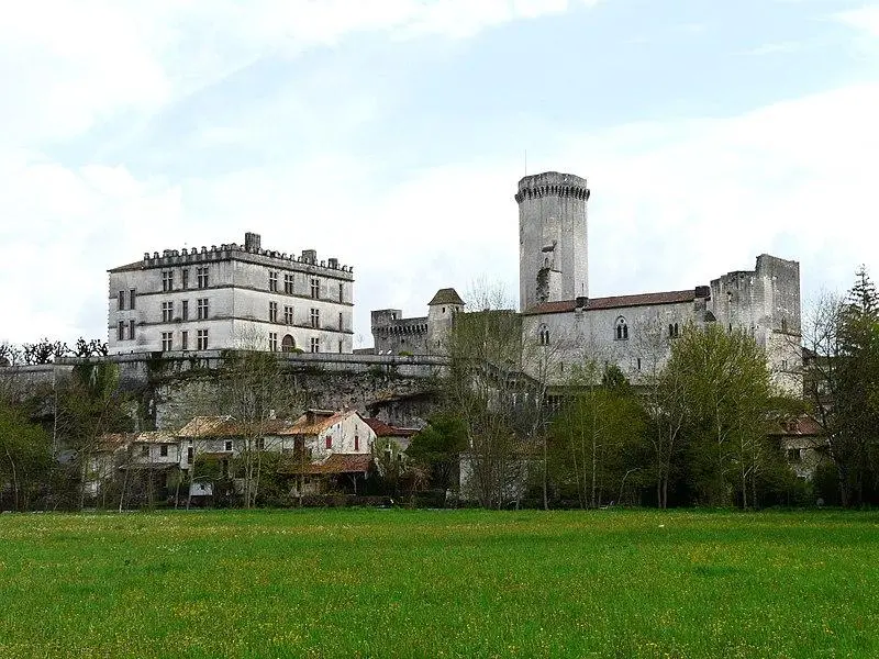 Foto de Castillo - Père Igor - © Creative Commons (https://creativecommons.org/licenses/by-sa/4.0/deed.fr)