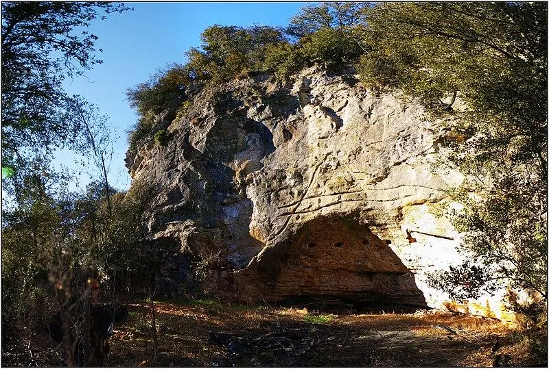 Foto von Mousterianer prähistorischer Ablagerung der Gane - Michel Chanaud - © Creative Commons (https://creativecommons.org/licenses/by-sa/4.0/deed.fr)