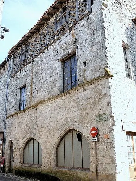 Foto von Gothic House - MOSSOT - © Creative Commons (https://creativecommons.org/licenses/by-sa/4.0/deed.fr)