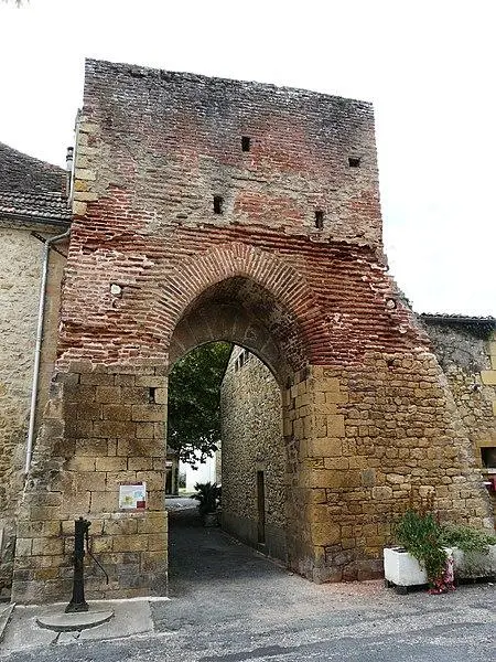 Foto von Porte des Befestigungen namens Römische Tür - Père Igor - © Creative Commons (https://creativecommons.org/licenses/by-sa/4.0/deed.fr)